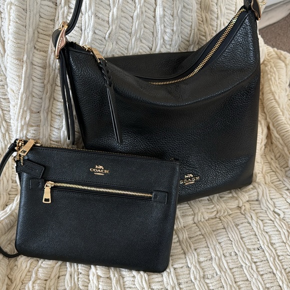 COACH•Bucket Bag - Picture 9 of 10